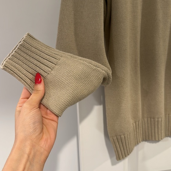 Zara NWT Men’s FUNNEL NECK SWEATER
TAUPE BROWN Turtle Long Sleeve Sweater - Picture 3 of 5